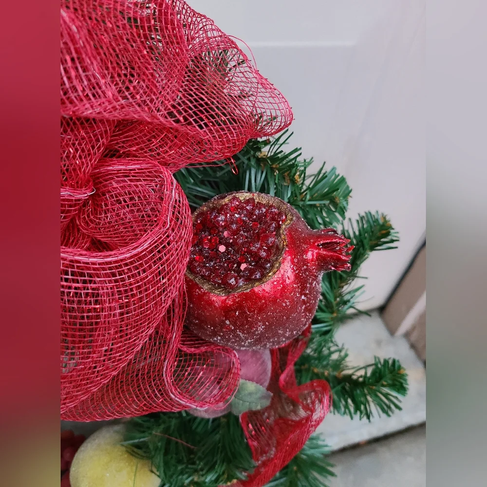 Christmas Fruit Wreath